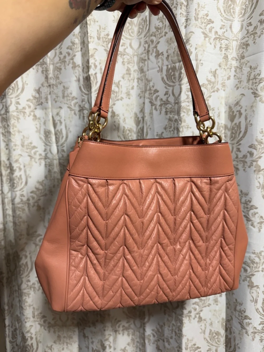 Coach Lexi Quilted Chevron Shoulder Bag in Dusty Coral - Picture 2 of 10